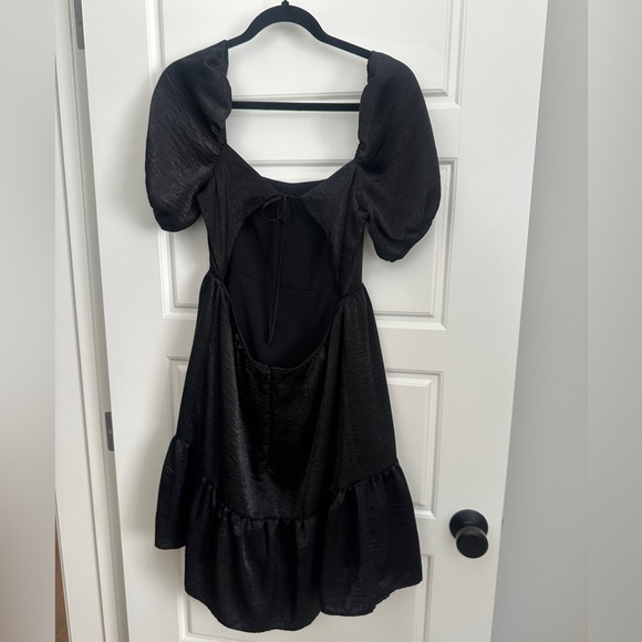 Park & Fifth Elegant Black Open Back Dress - Picture 2 of 3
